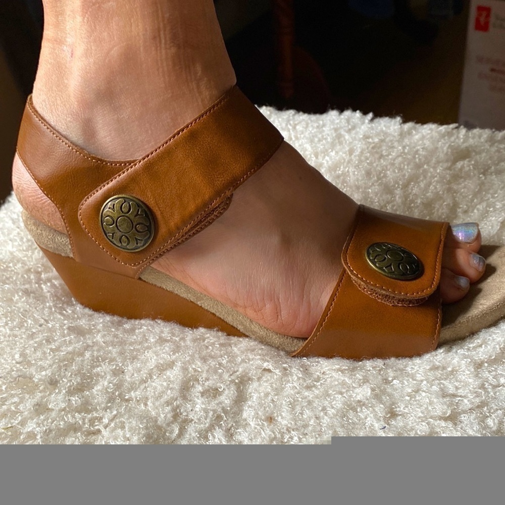 Comfort plus predictions heeled sandals​​​​​​​​​​​​​​​​